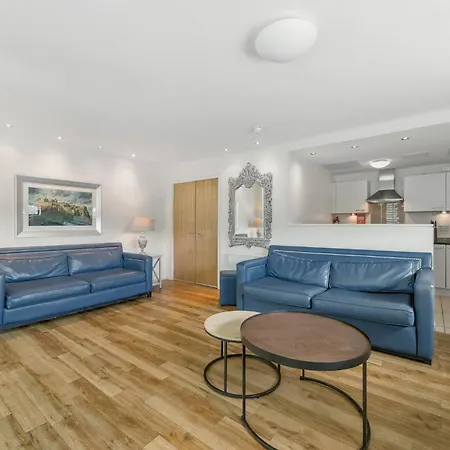 Princes Street Suites-3